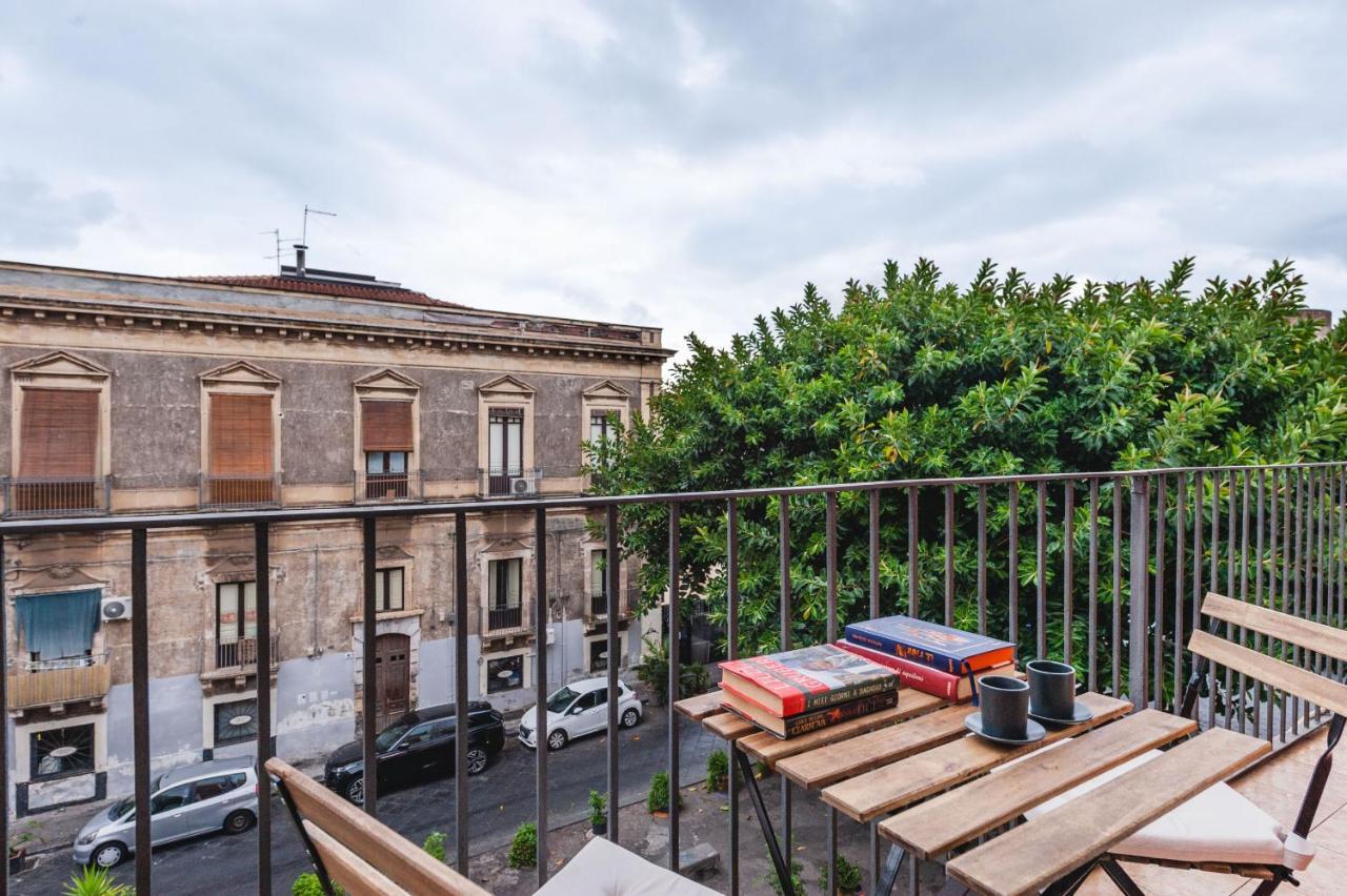 Ursino Apartment With Balcony By Wonderful Italy คาตาเนีย ภายนอก รูปภาพ