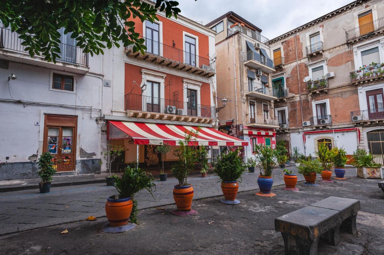 Ursino Apartment With Balcony By Wonderful Italy คาตาเนีย ภายนอก รูปภาพ