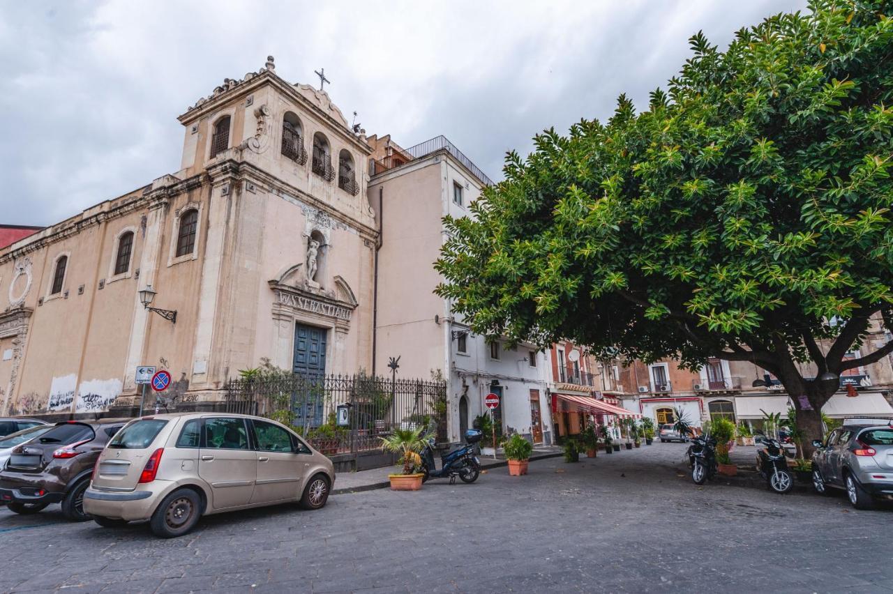 Ursino Apartment With Balcony By Wonderful Italy คาตาเนีย ภายนอก รูปภาพ